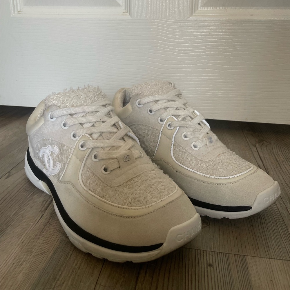 CHANEL Cream Fabric and Suede Calfskin Trainers